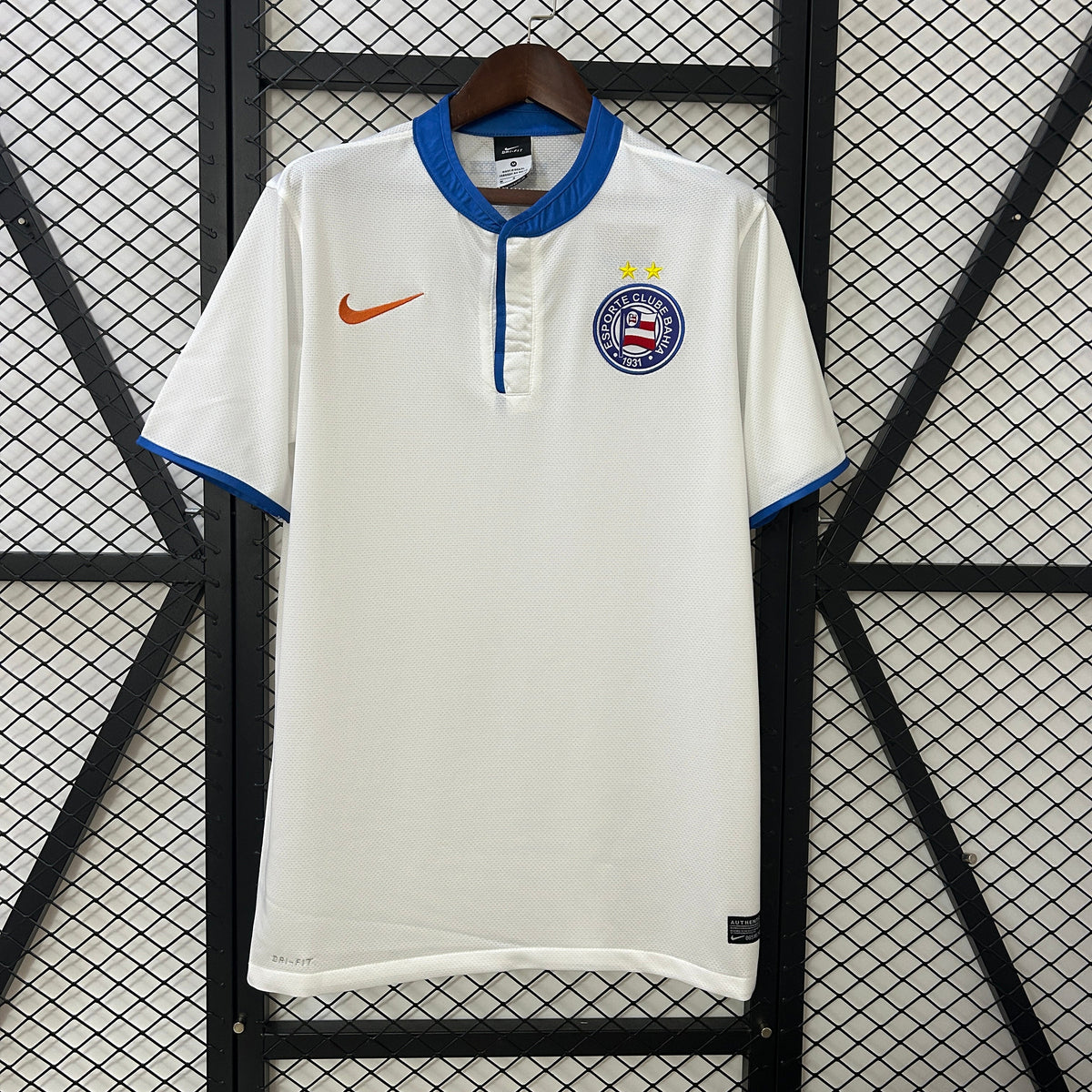 BAHIA II 13/14 HOMBRE (RETRO)