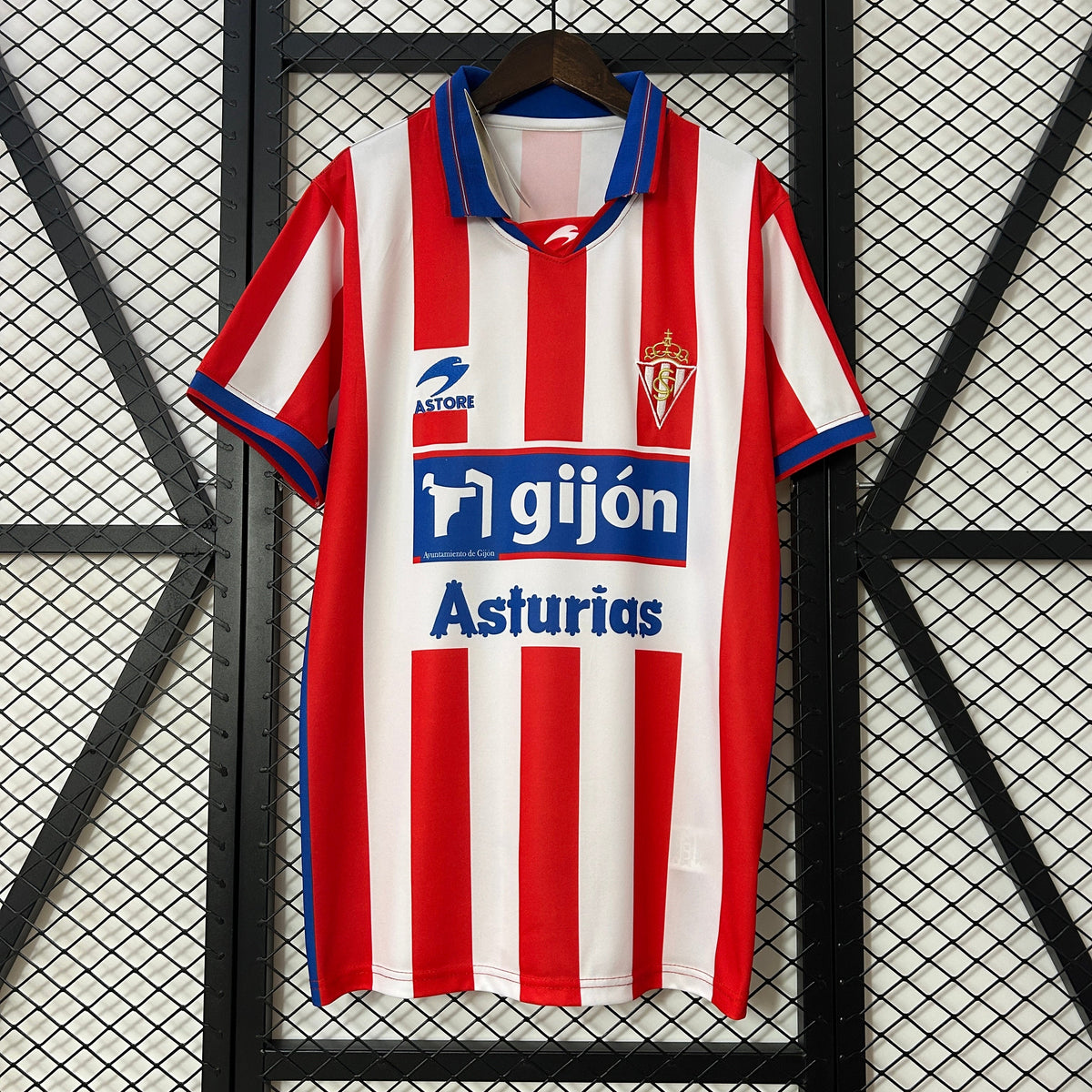 GIJÓN I 01/02 HOMBRE (RETRO)